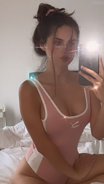 Hellozoey_