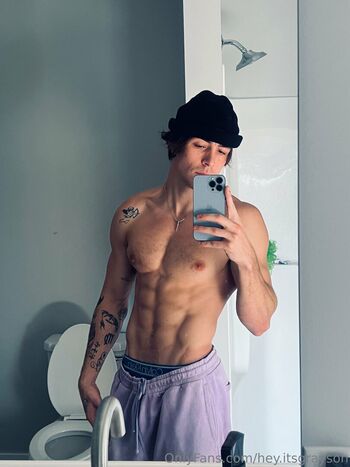 hey.itsgrayson