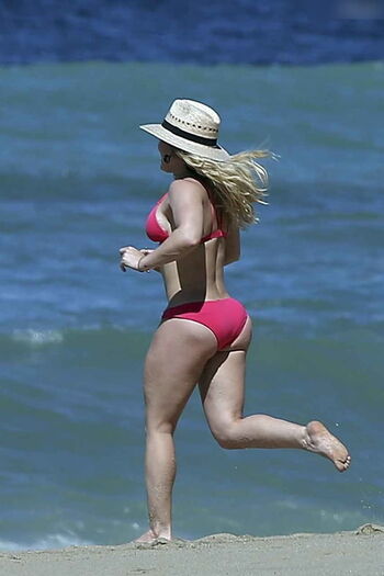 Hillary Duff