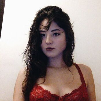 Hitchhikercourtney