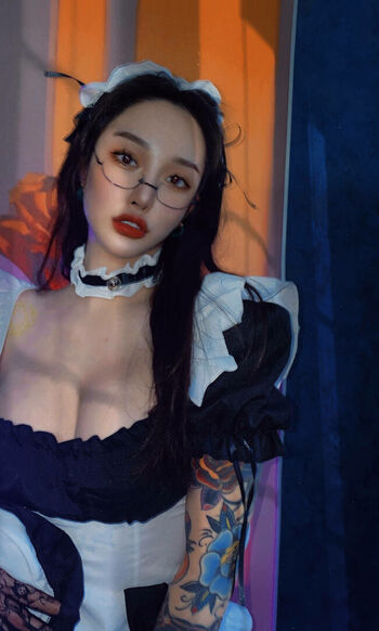 Hitomi Songyuxin