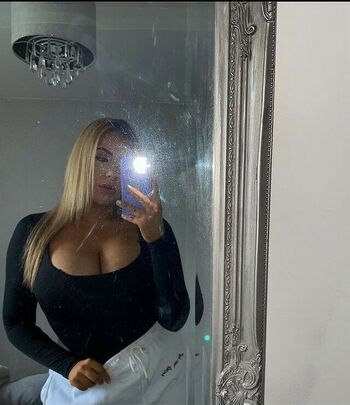 Holly Murray