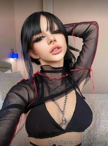 hollymollyxo