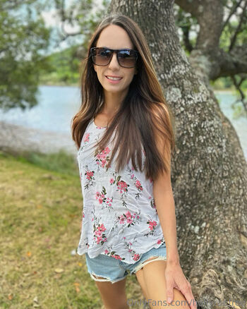hollyraefree