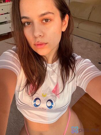 HoneyGirl