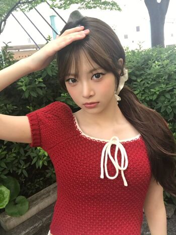 Hong Eunchae 홍은채