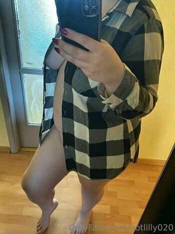 hotlilly020