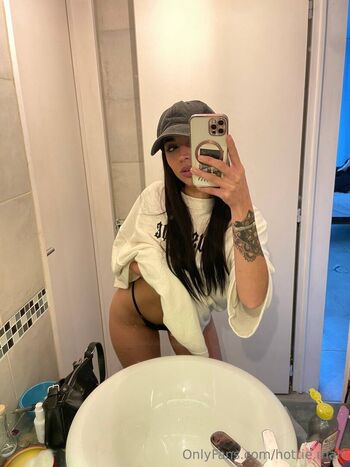 hottie.mari