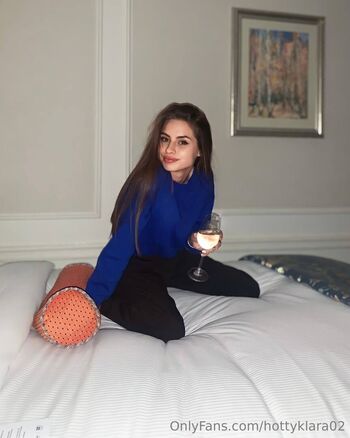 hottyklara02