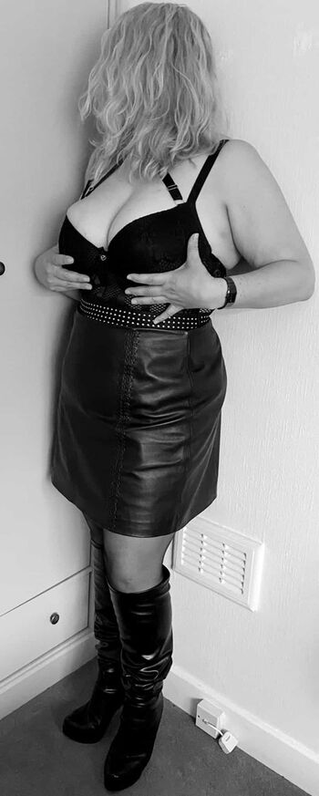 Housewifegonebad