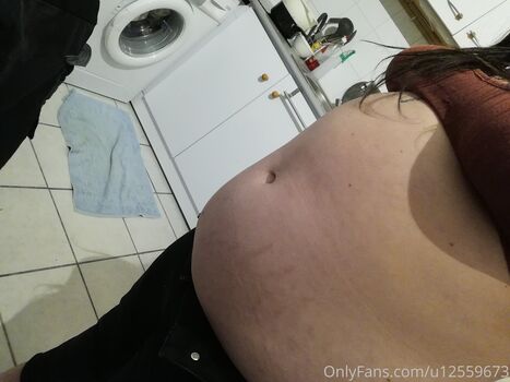 hungrylili83