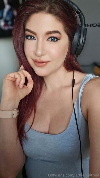 iitsstrawberrygemfree