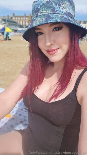 iitsstrawberrygemfree