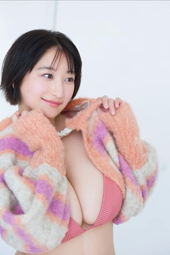 Ina Enohara 榎原依那
