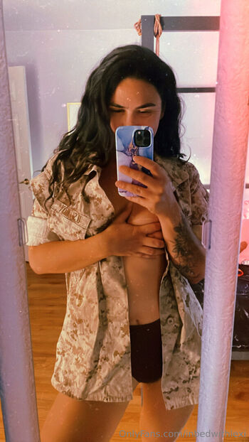 inbedwithlexi