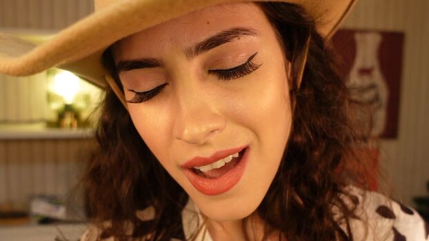 Irma La Dulce ASMR