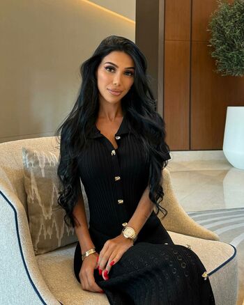 Isabel Raad