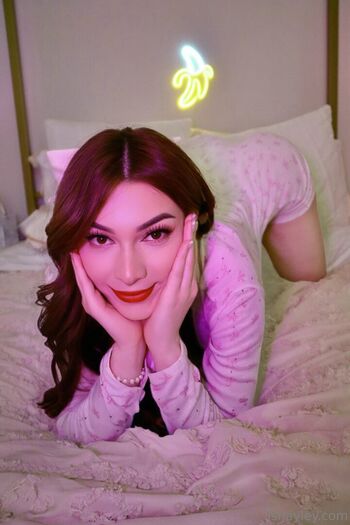 itshayleyhilton