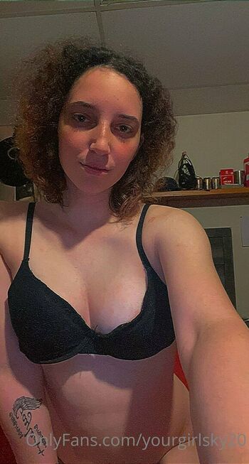 itsyagirlsky