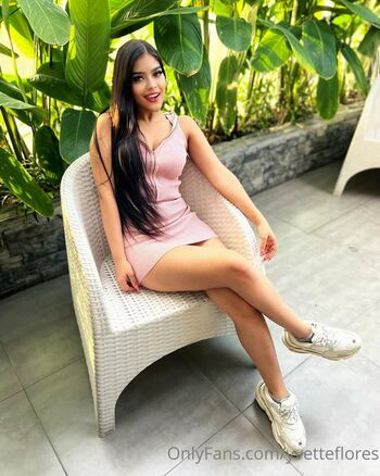 Ivy Flores