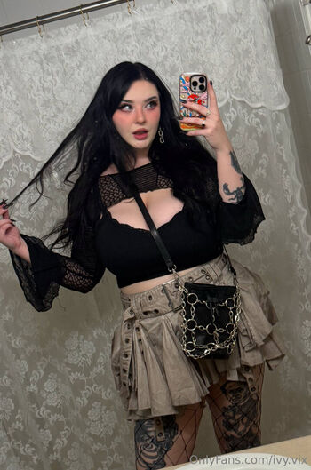 Ivy_vix