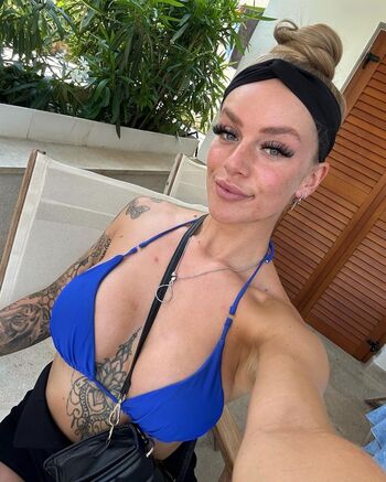 iza nijenhuis