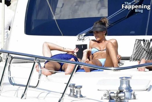 Izabel Goulart