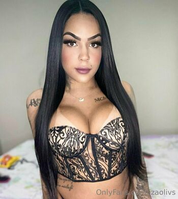Izabela Oliveira