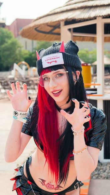 _izzy_1014_cosplay_