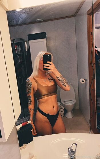 izzy_2505