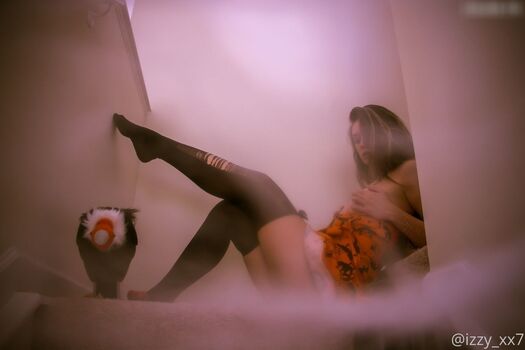 izzy_xx