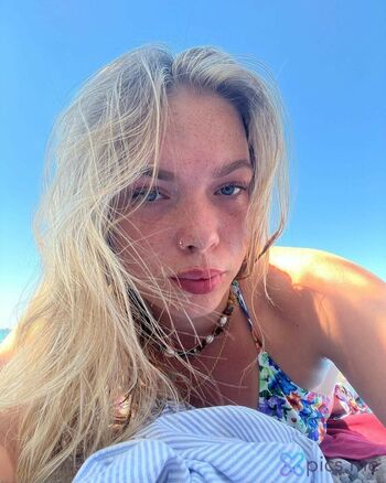 Izzyswin