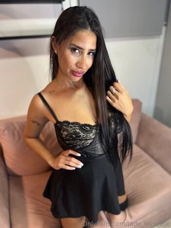 jade_loverose