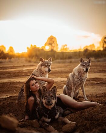 Jana Wolf / jana_officialx