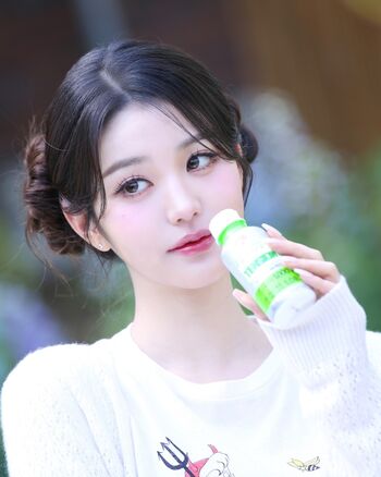 Jang Won-young