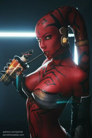 Jannet In Cosplay