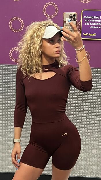 Jasmine Sanders