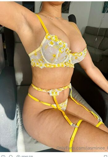 Jasminee_b