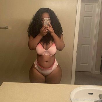 Jasmyn Mai