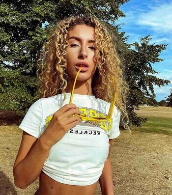 Jazmine Dyer