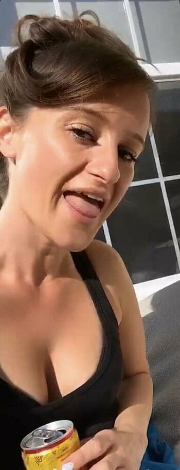 Jenna Ezarik