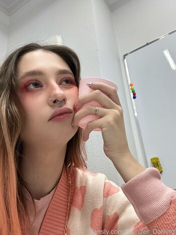 Jennifer_Darling