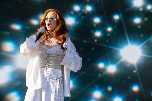 Jess Glynne