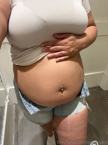 jigglynjuicy