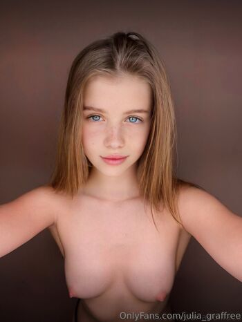 julia_graffree