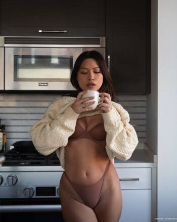 Julia Kelly