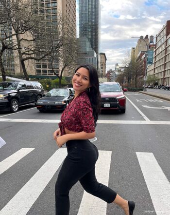 Julia Kelly