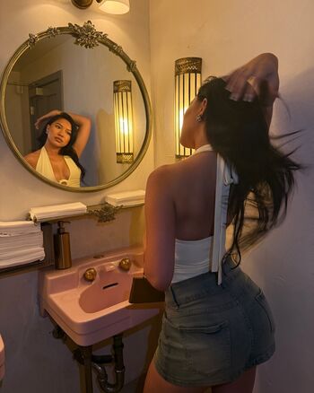 Julia Kelly