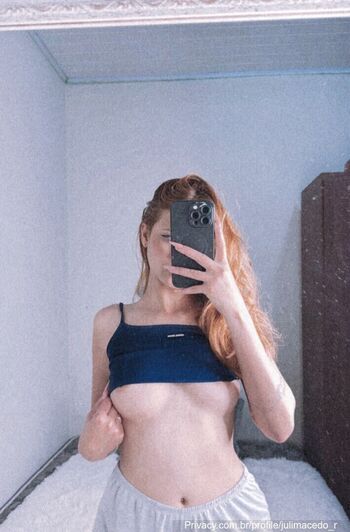 Julia Macedo