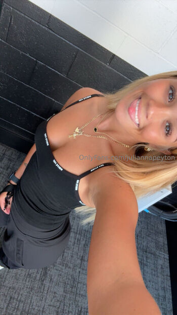 juliannapeyton